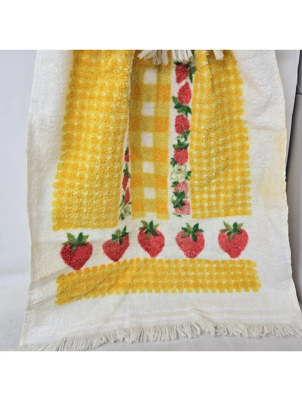 Vintage 1970s Strawberry Hanging Dish Towel Vibrant Bright Colors Red Top 27